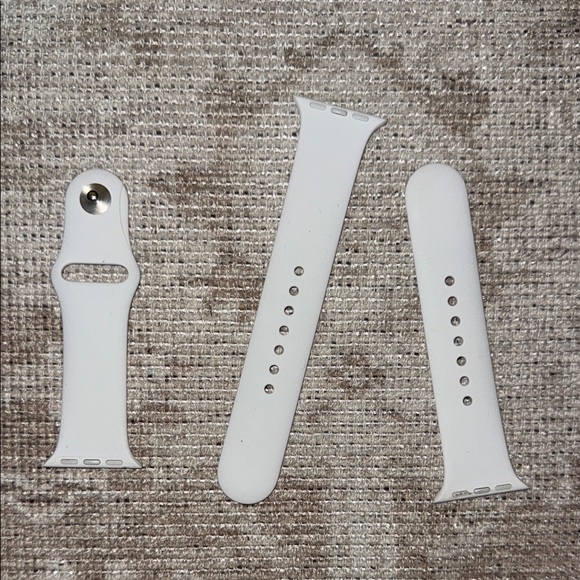 Apple Watch Series 3 white silicone watch band - 38 MM - Picture 1 of 1